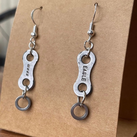 Upcycled handmade Bike chain earrings - Picture 2 of 3